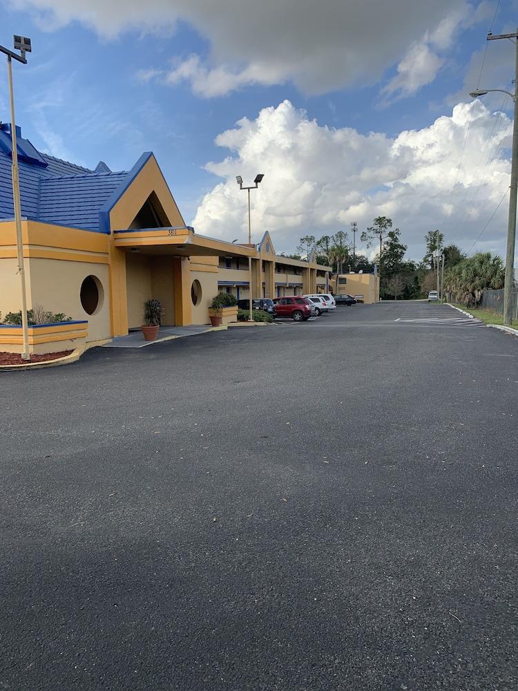 Hotel Days By Wyndham North