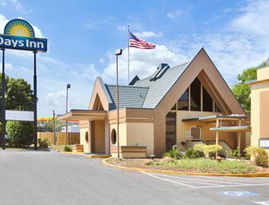 Hotel Days By Wyndham North